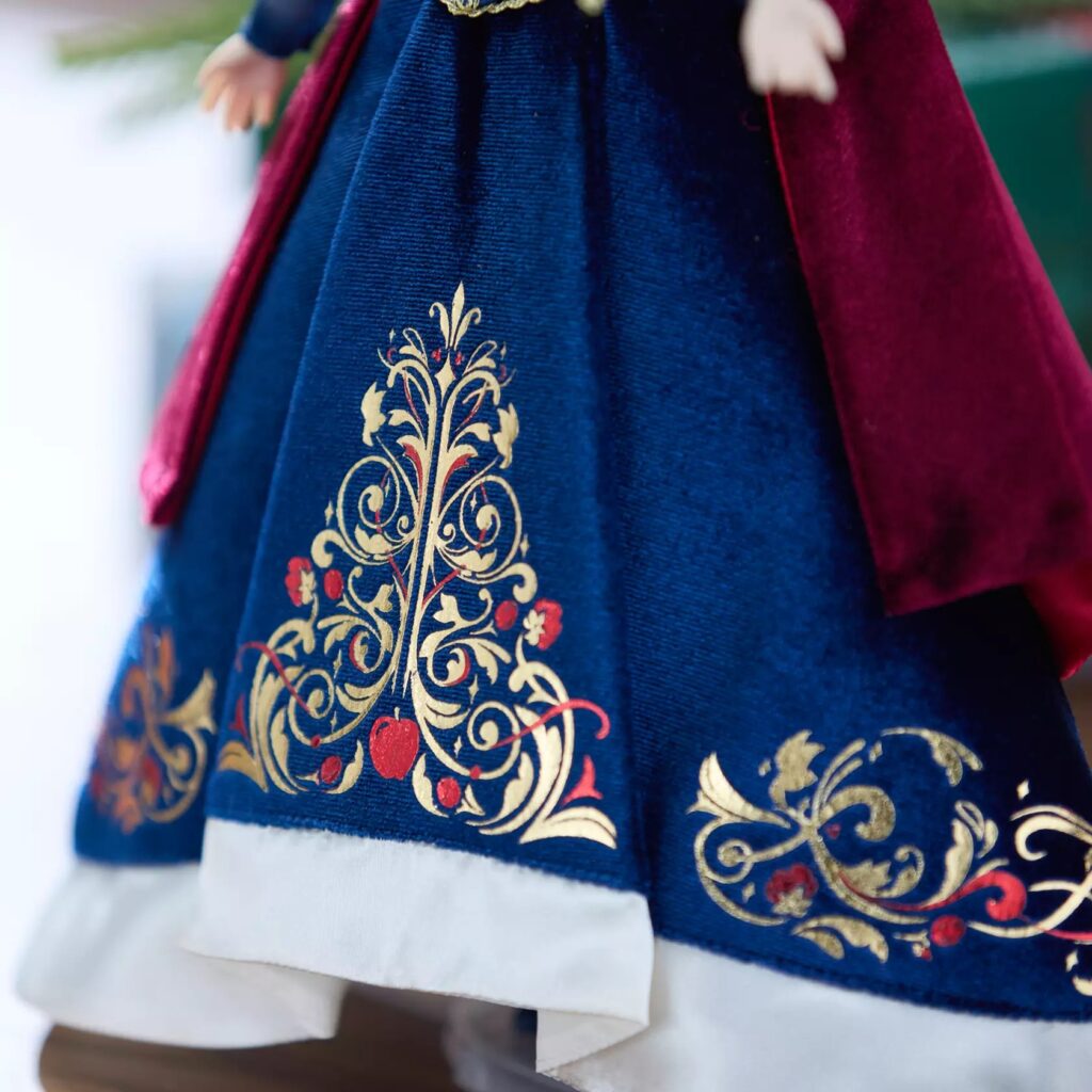 Snow White 2025 Holiday Special Edition Doll (close-up of skirt)