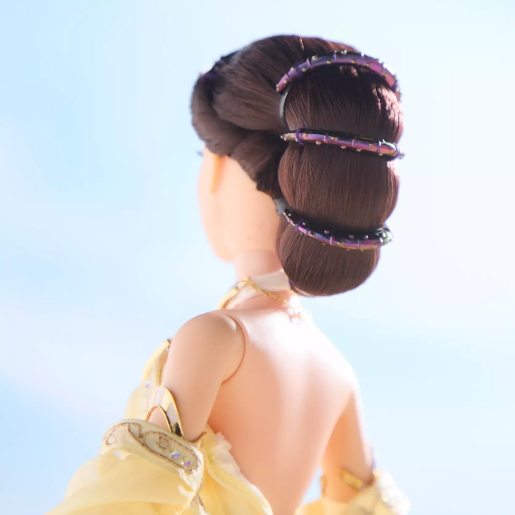 Padmé Amidala Limited Edition Collector's Doll – Star Wars Episode II: Attack of the Clones – 17'' (gown)