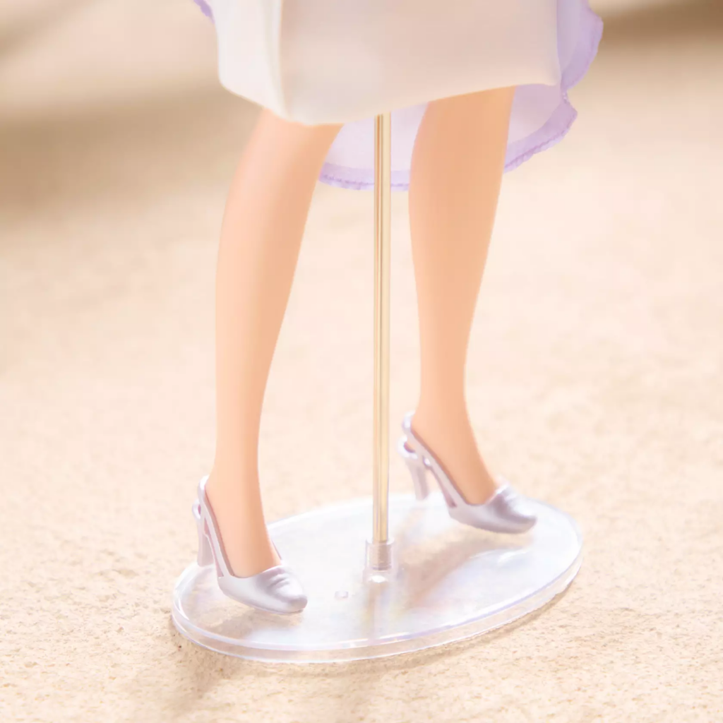 Padmé Amidala Limited Edition Collector's Doll – Star Wars Episode II: Attack of the Clones – 17'' (shoes)