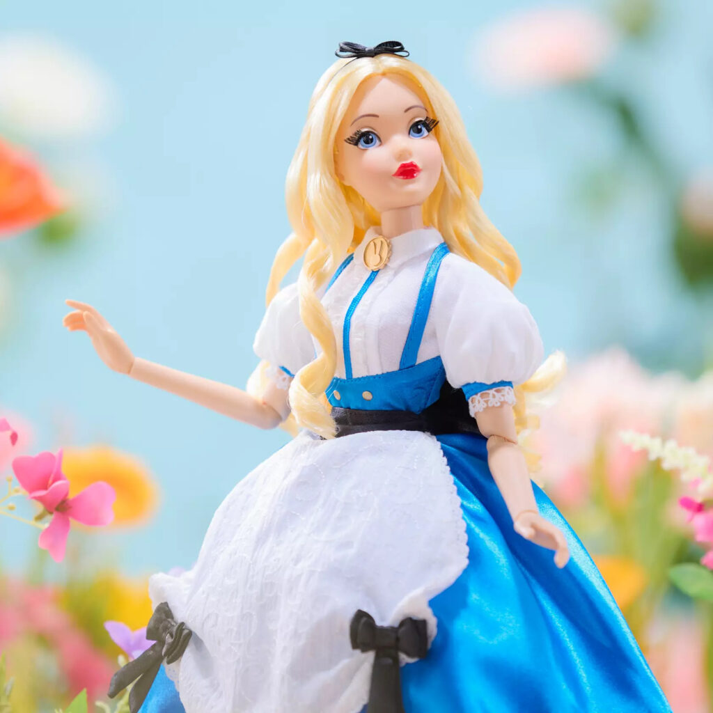 Alice in Wonderland 75th Anniversary Limited Edition Doll (upper body)