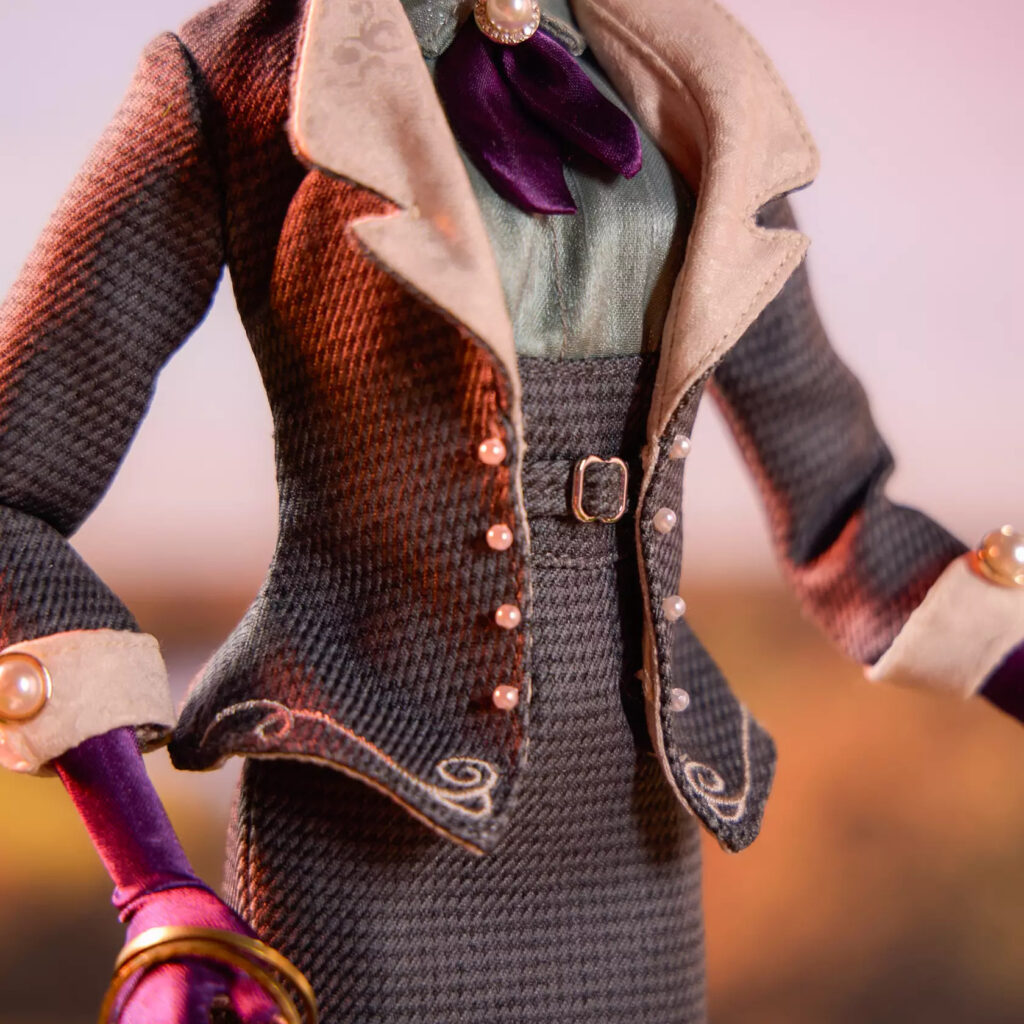 Roger and Anita Limited Edition Doll Set – 101 Dalmatians 65th Anniversary – 17'' (Anita Jacket)