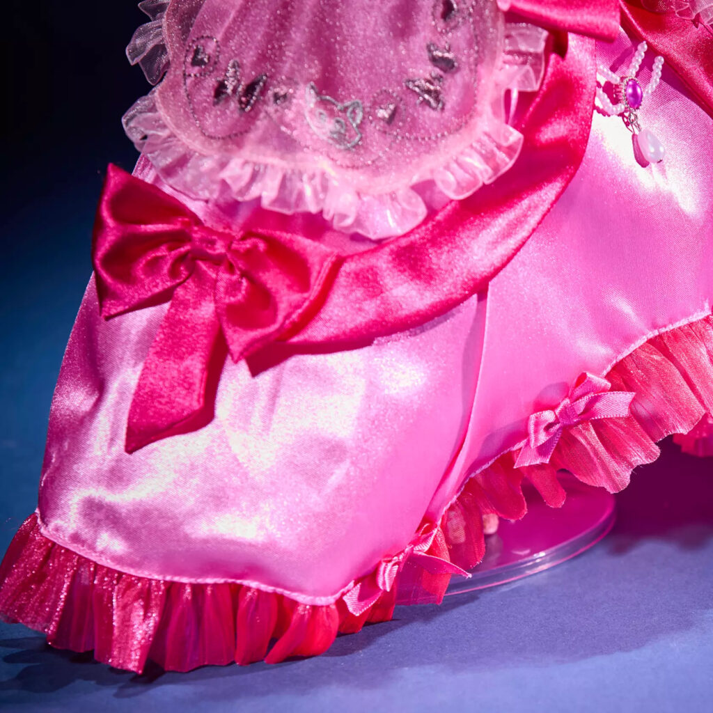 Charlotte Limited Edition Doll – The Princess and the Frog – Disney Designer Collection – 11 1/2'' (skirt back)