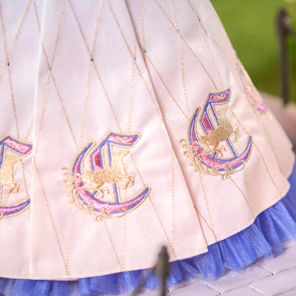 Cinderella Limited Edition Doll – Walt Disney World 55th Anniversary – 16'' (skirt embroidery)